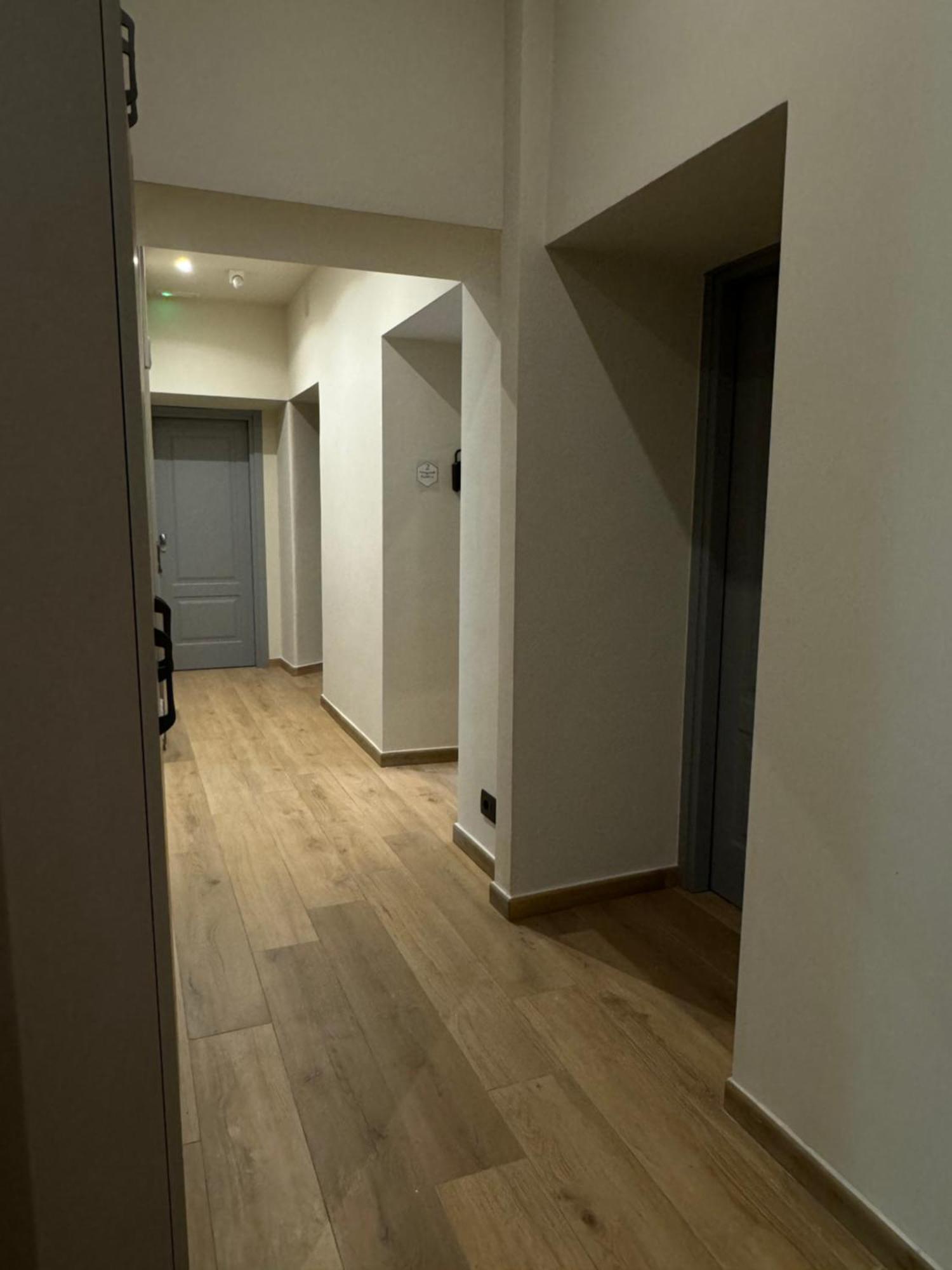 Honeycomb Guesthouse Rome Bagian luar foto