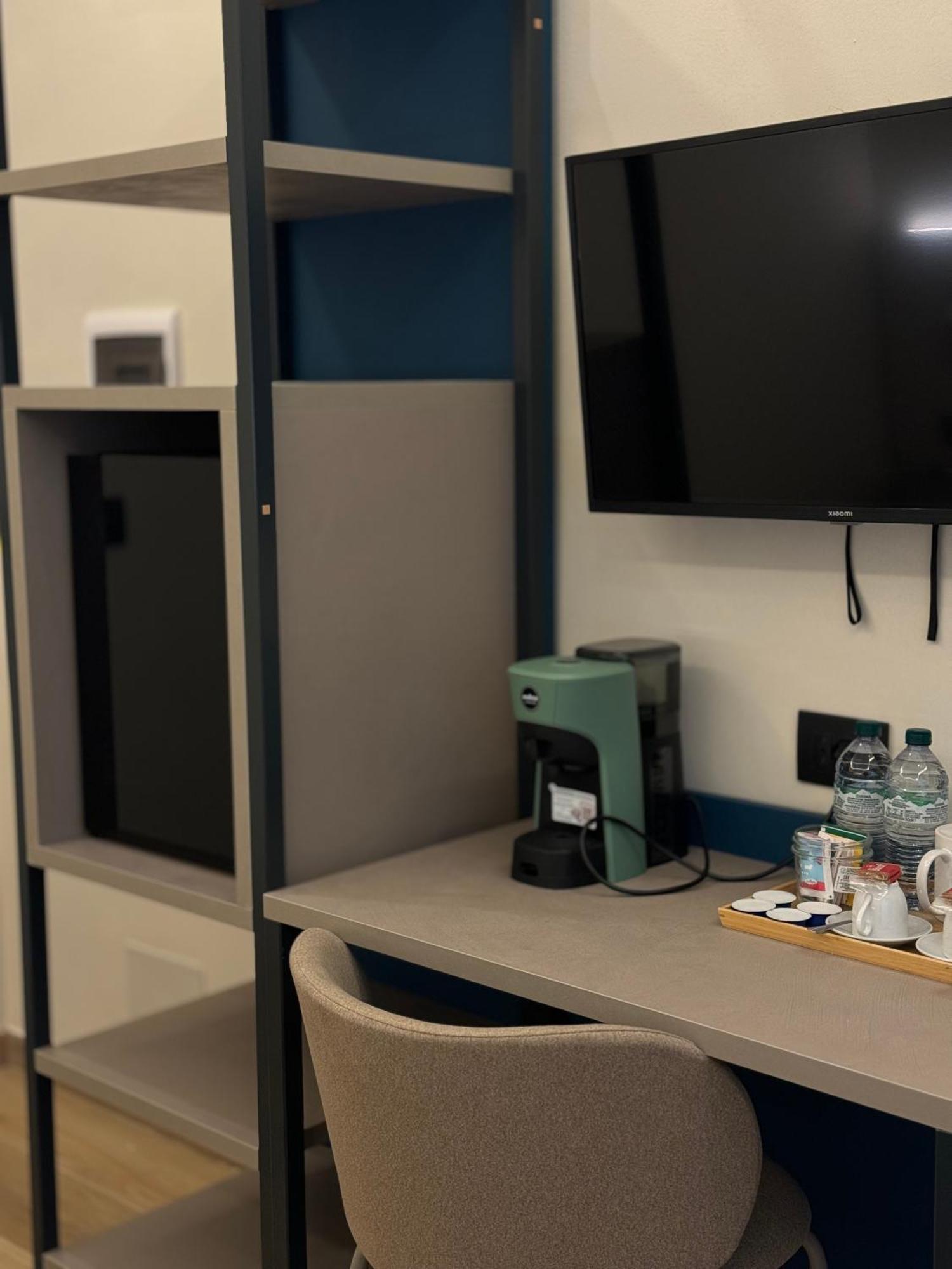 Honeycomb Guesthouse Rome Bagian luar foto