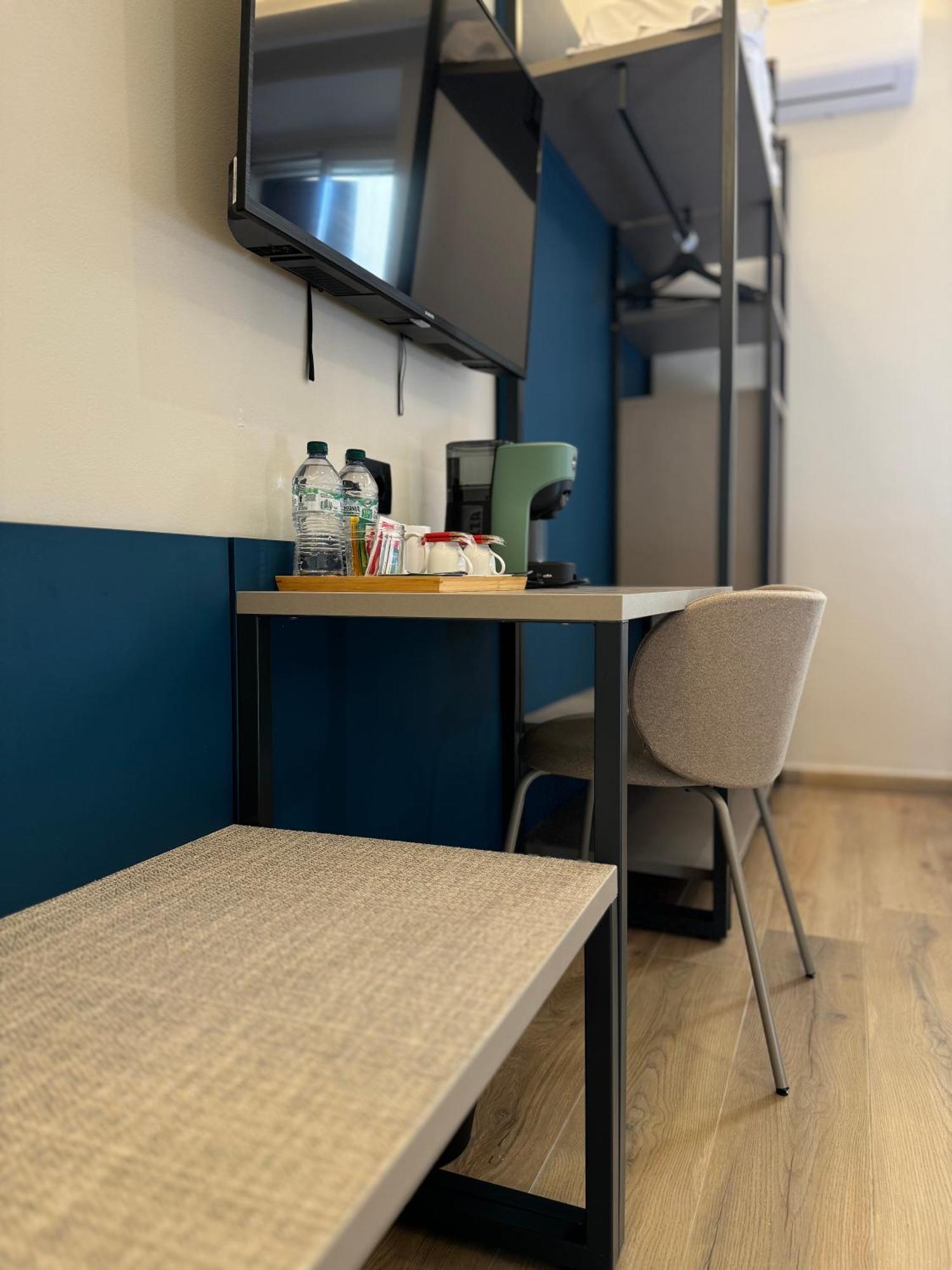 Honeycomb Guesthouse Rome Bagian luar foto