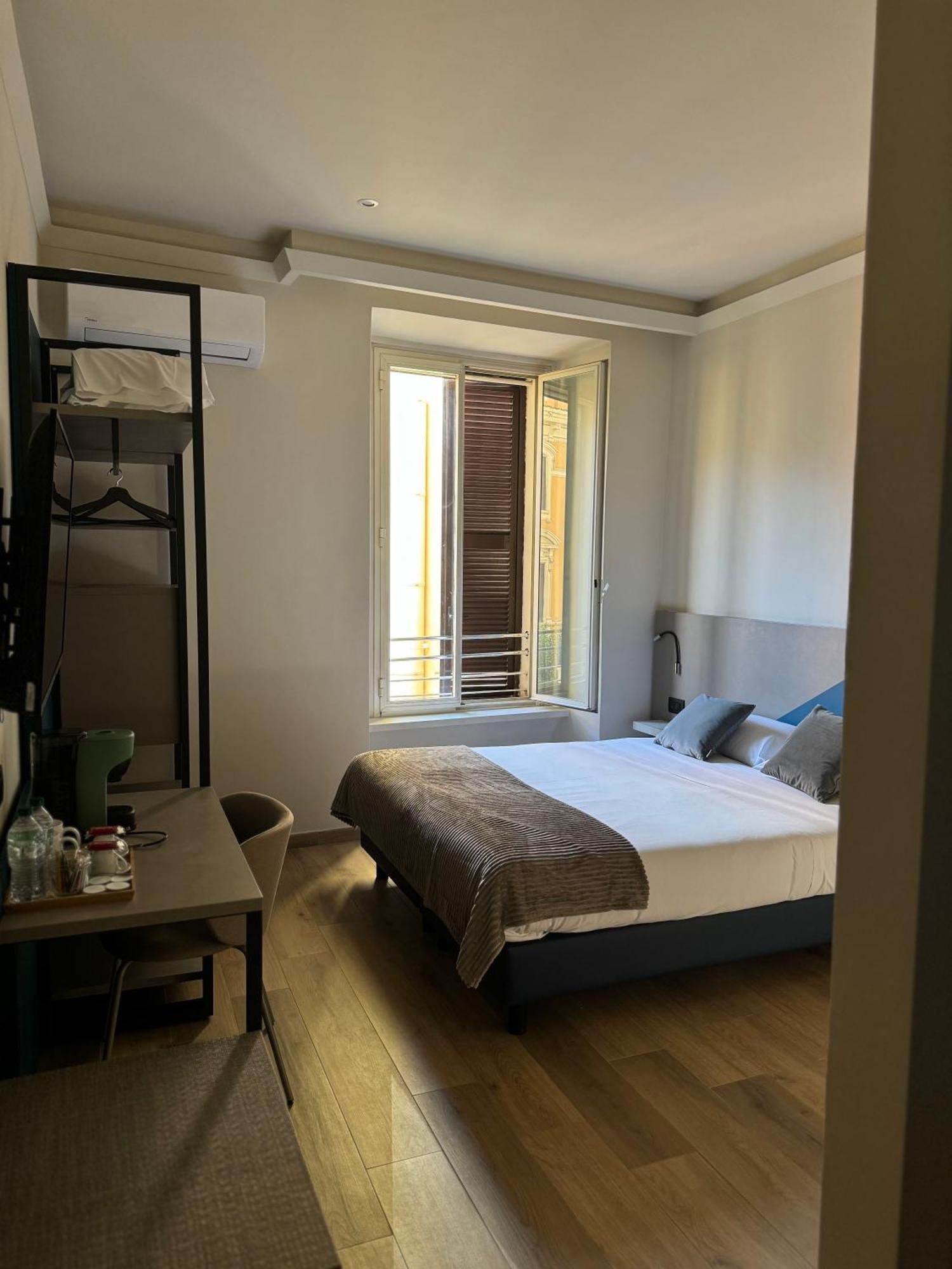 Honeycomb Guesthouse Rome Bagian luar foto