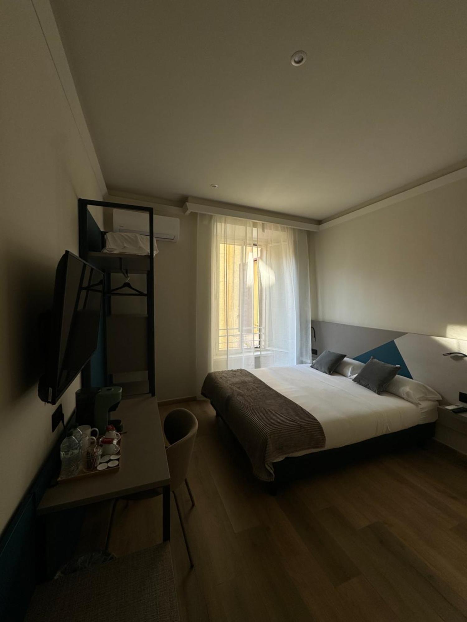 Honeycomb Guesthouse Rome Bagian luar foto