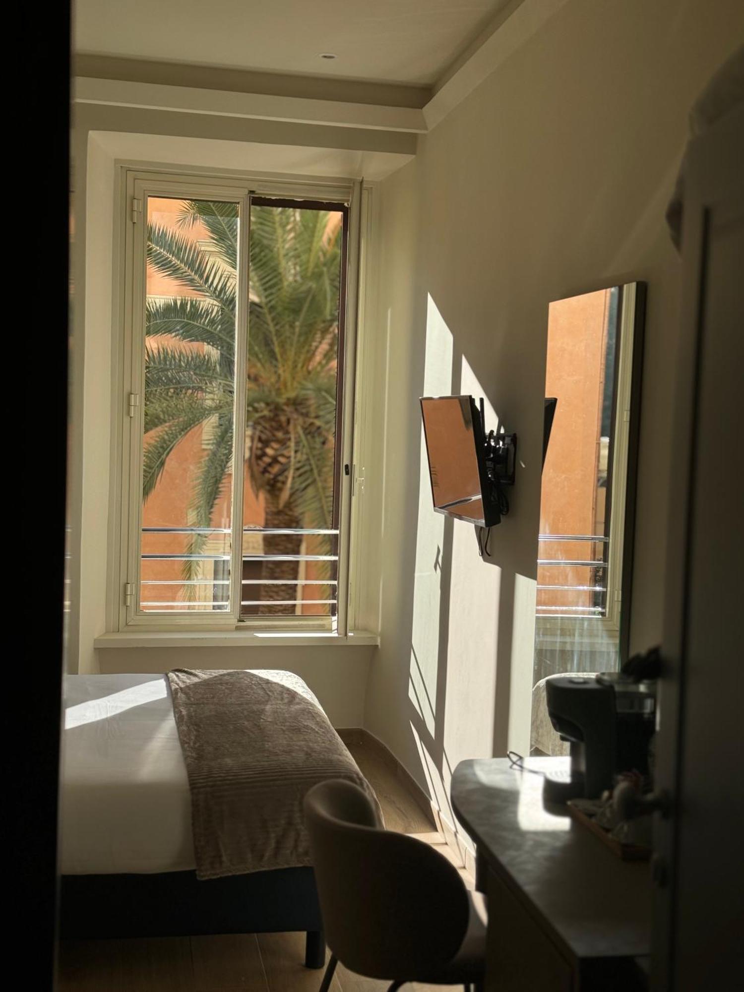 Honeycomb Guesthouse Rome Bagian luar foto