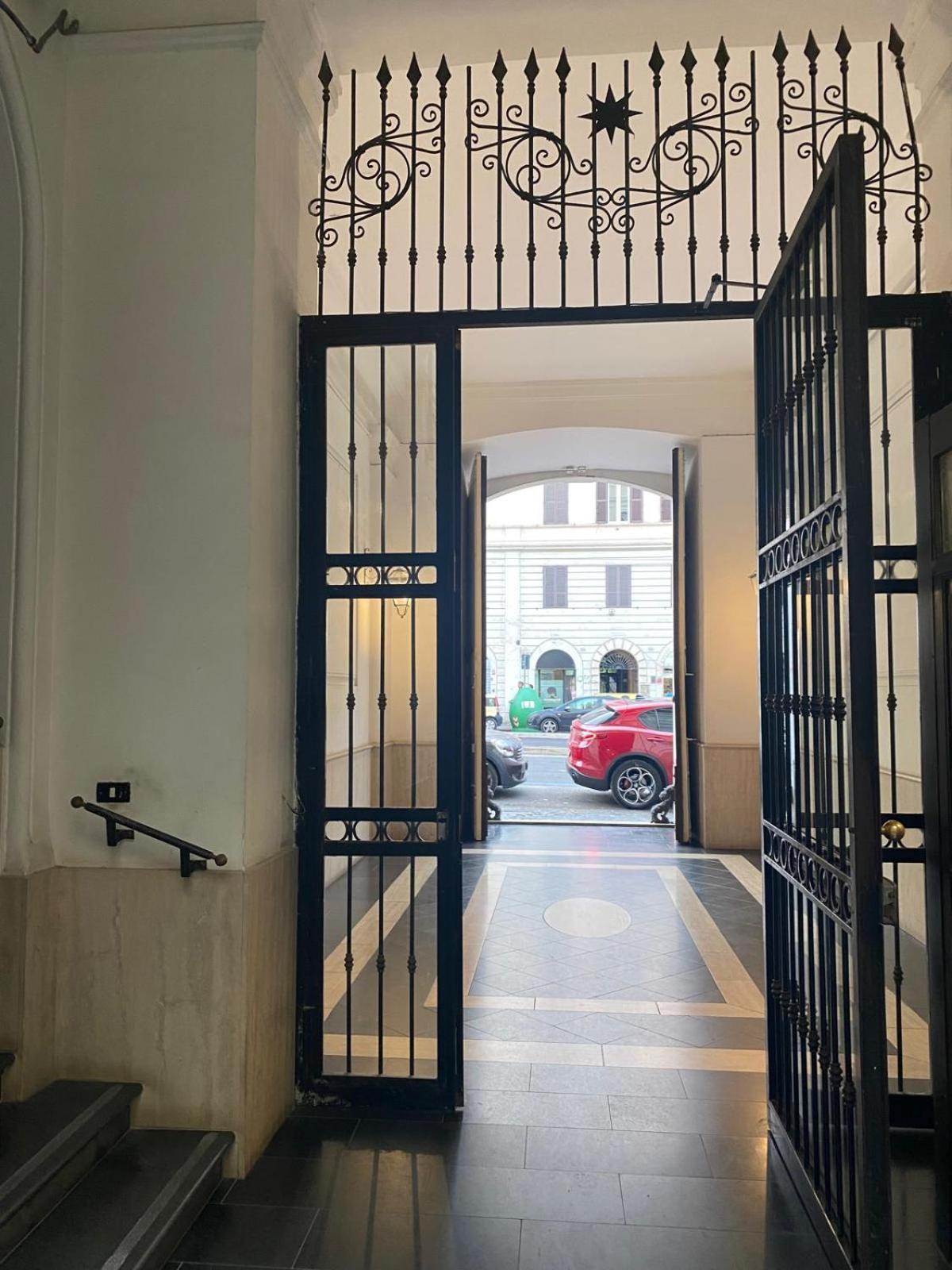 Honeycomb Guesthouse Rome Bagian luar foto