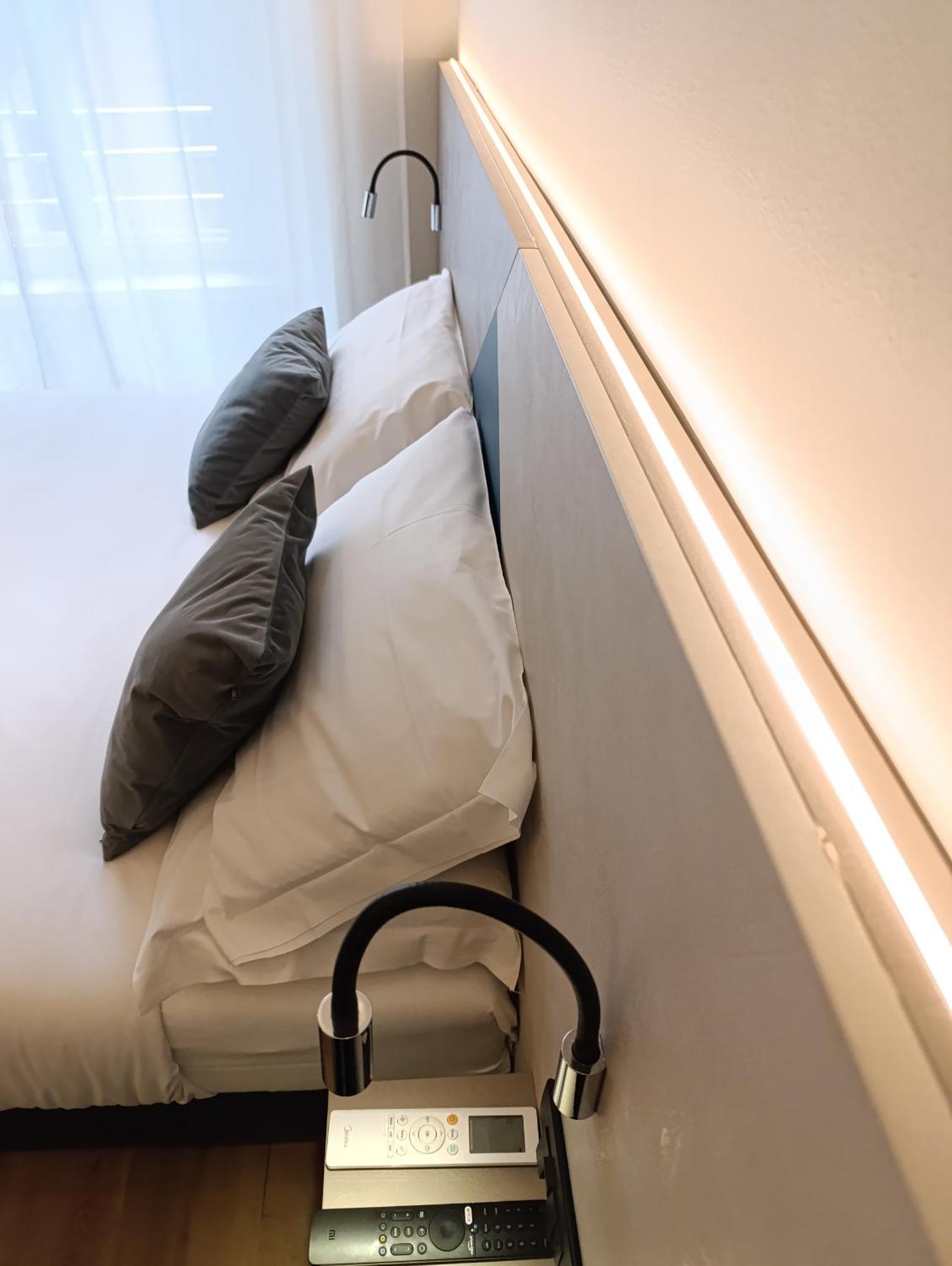 Honeycomb Guesthouse Rome Bagian luar foto